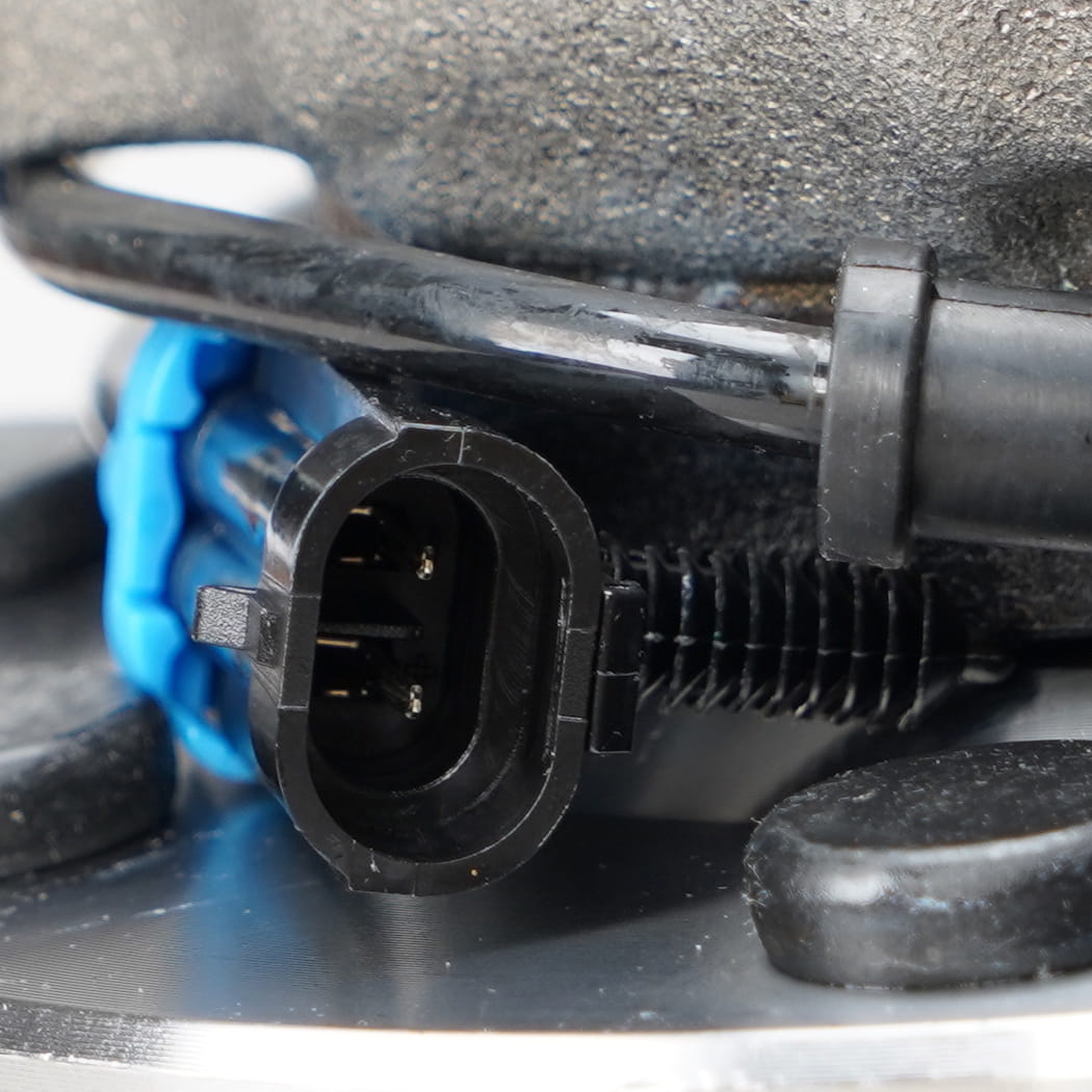 Hanhub 515086 Ön Tekerlek Merkezi ve Rulman Montajı Chevy Avalanche 2500 Silverado 1500 HD Klasik Silverado 2500 Silverado 2500 HD Klasik Banliyö 2500 Sierra 1500 HD Klasik Sierra 2500 Sierra 2500 HD Klasik Yukon XL XL 2500 1520 1529-LOCTY BR930626 FW786 150640